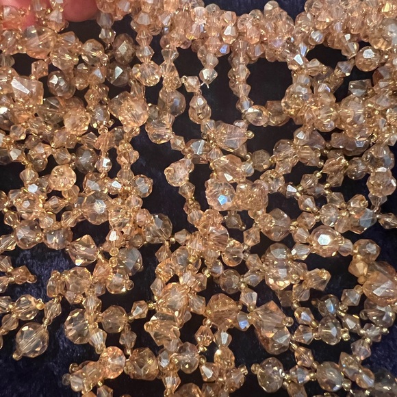 Beautiful statement necklace! - Picture 3 of 3